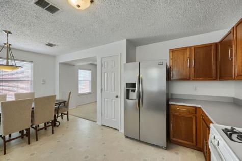 903 Hems Lane Arlington TX 76001