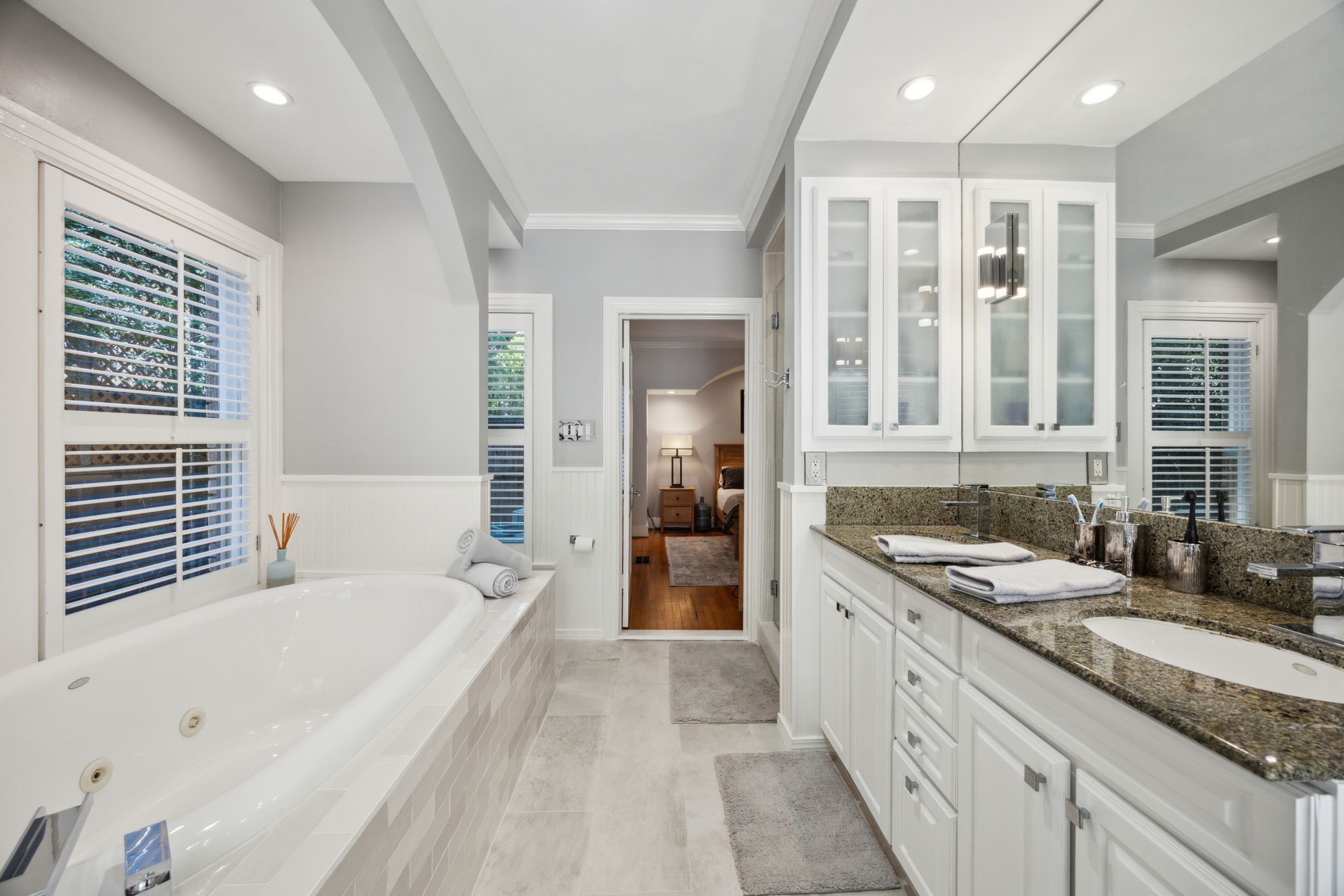 6329 Richmond Avenue Dallas TX 75214