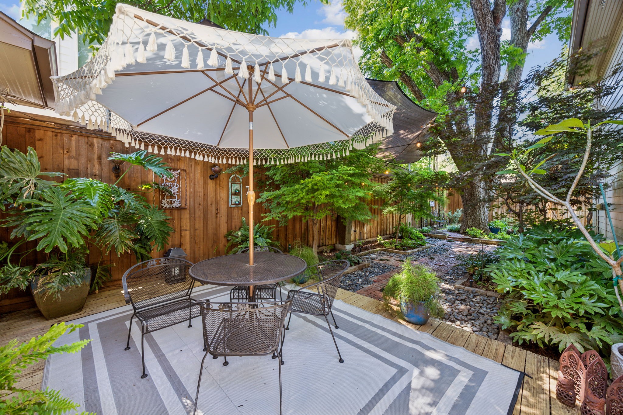 6329 Richmond Avenue Dallas TX 75214