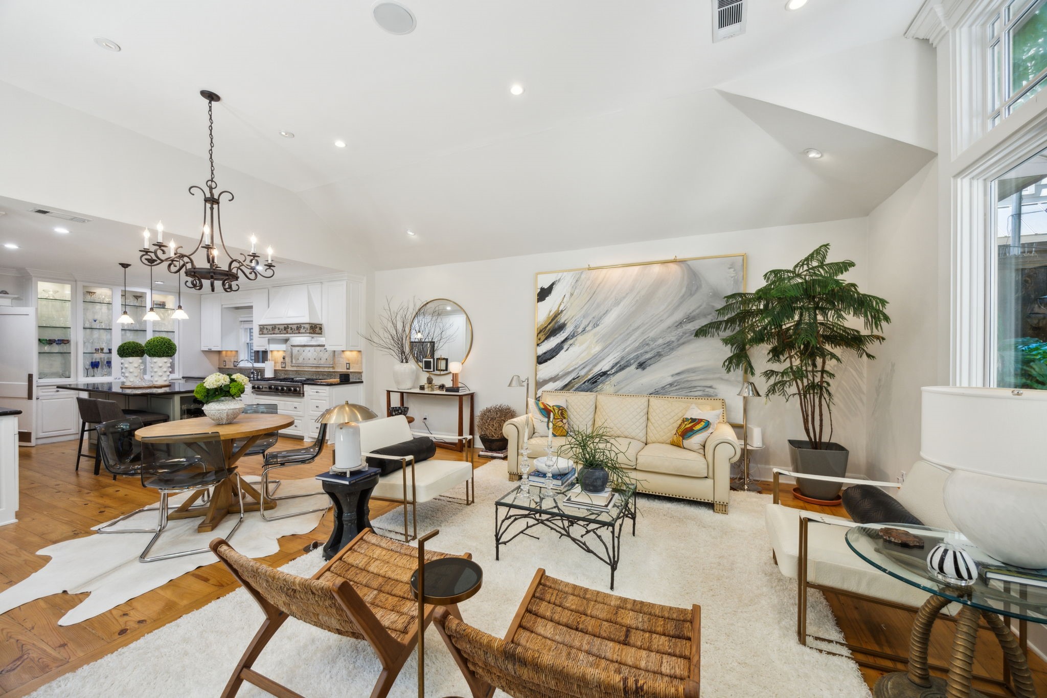 6329 Richmond Avenue Dallas TX 75214