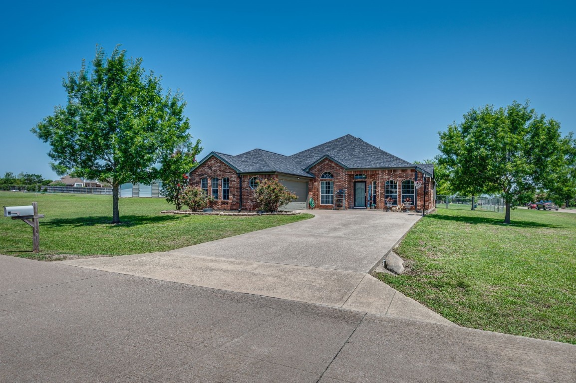 921 Mallory Drive Waxahachie TX 75167
