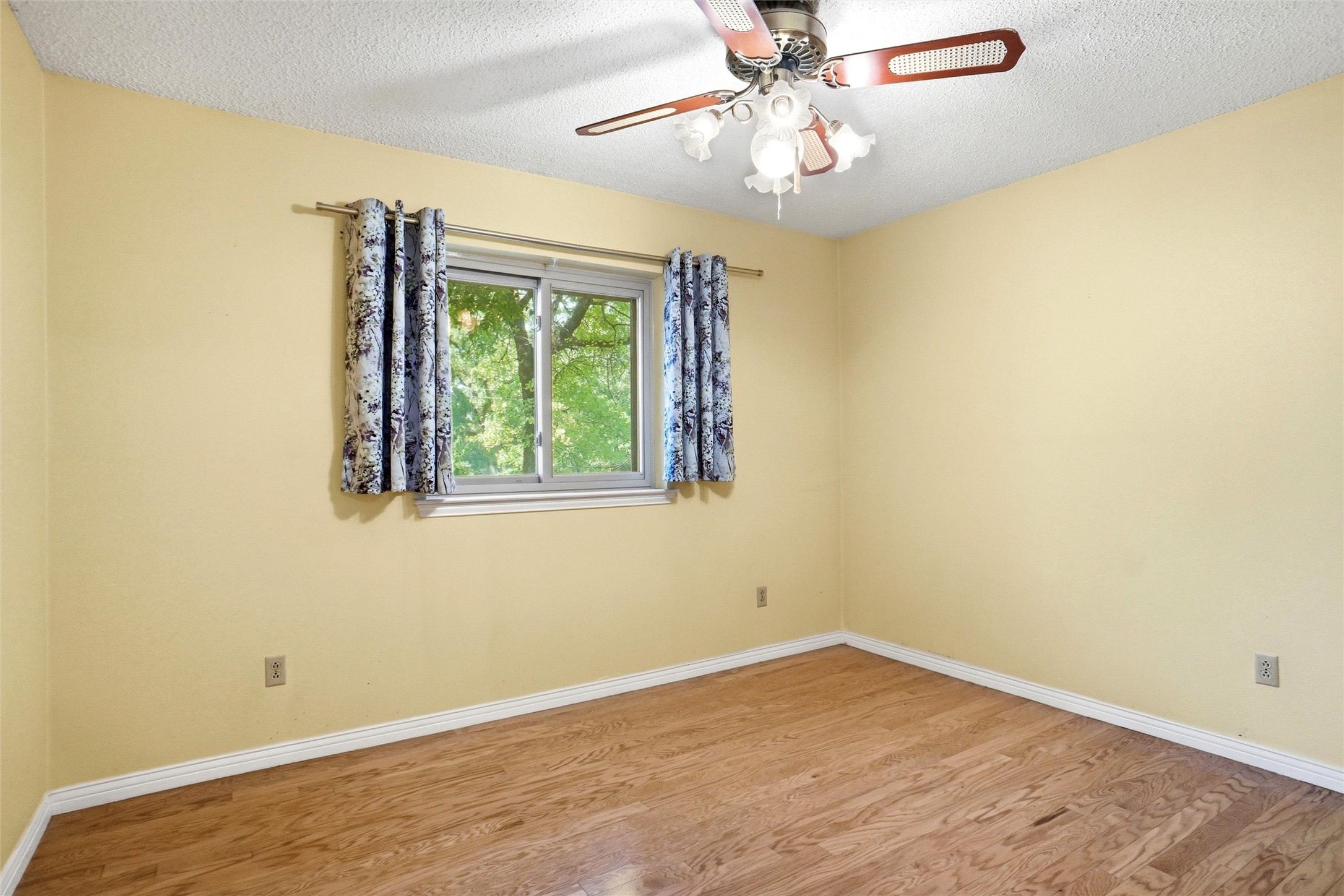 1017 Jarvis Lane Azle TX 76020