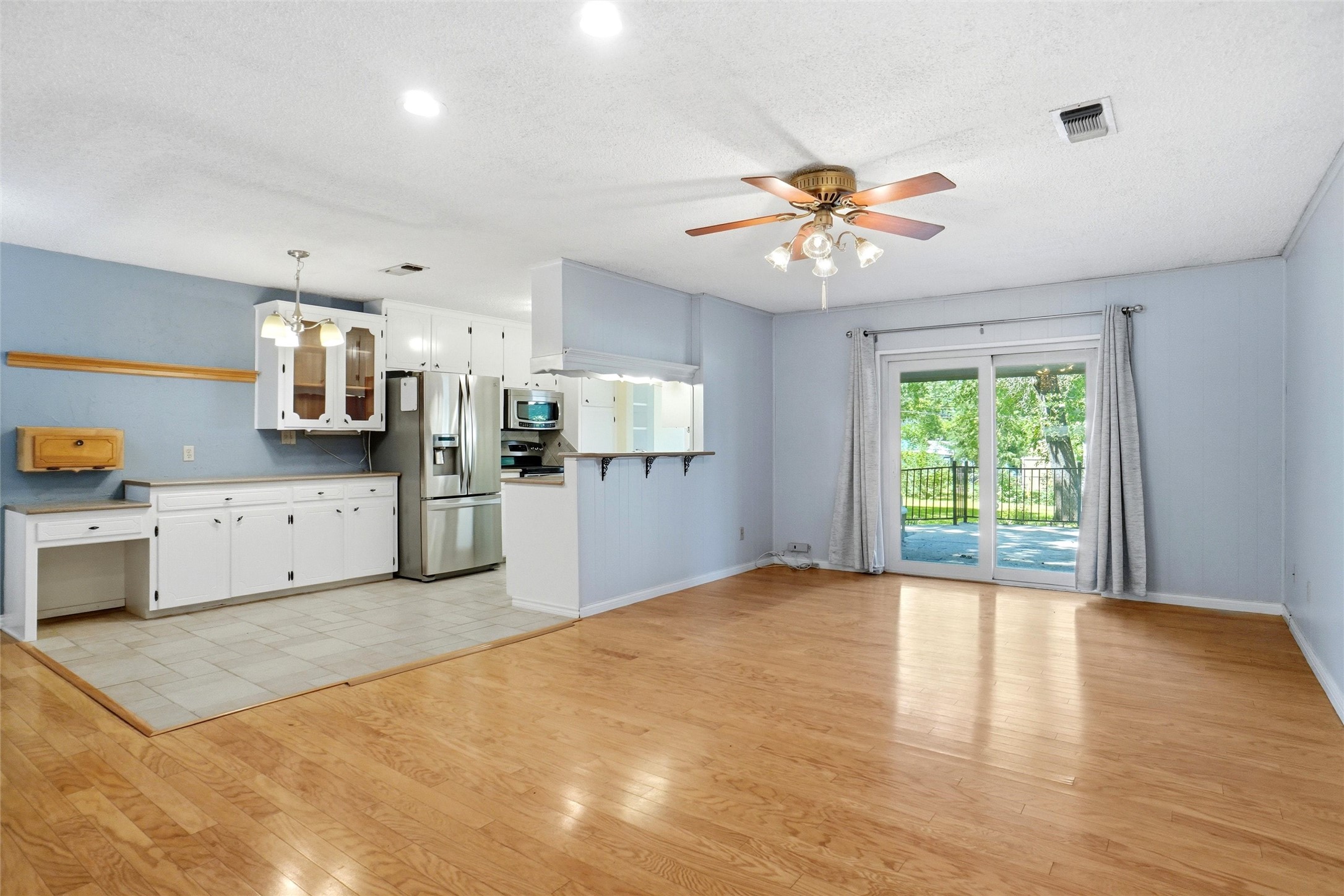 1017 Jarvis Lane Azle TX 76020