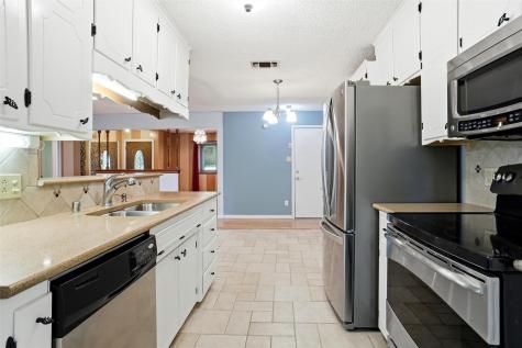 1017 Jarvis Lane Azle TX 76020