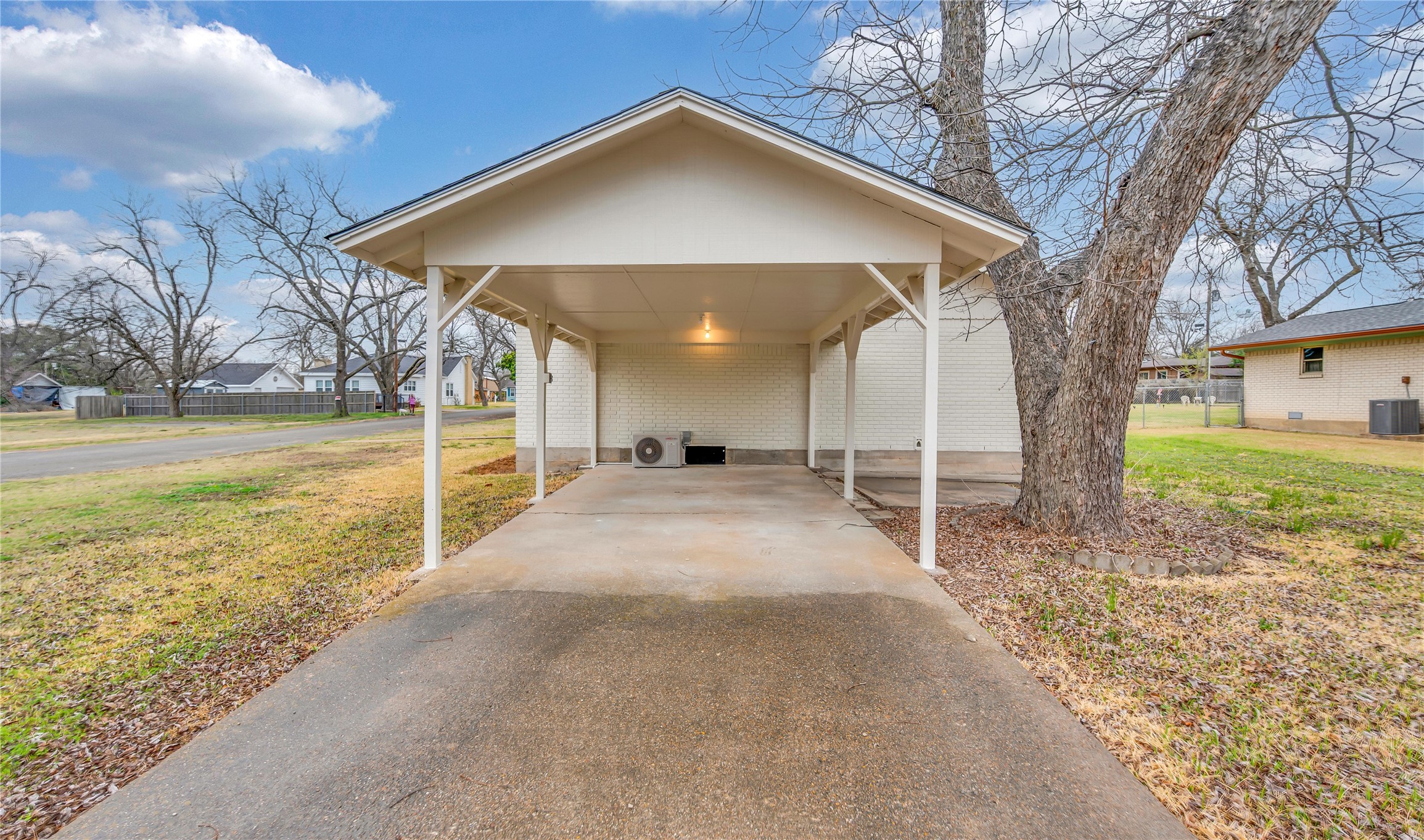 214 N Avenue P Clifton TX 76634
