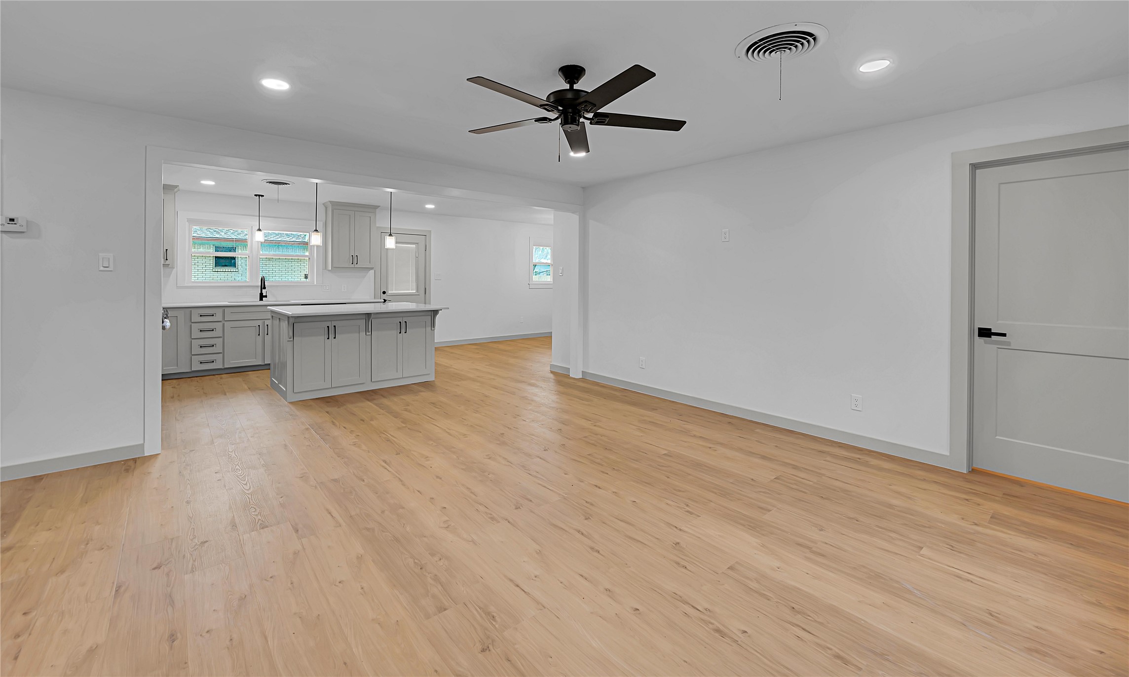 214 N Avenue P Clifton TX 76634