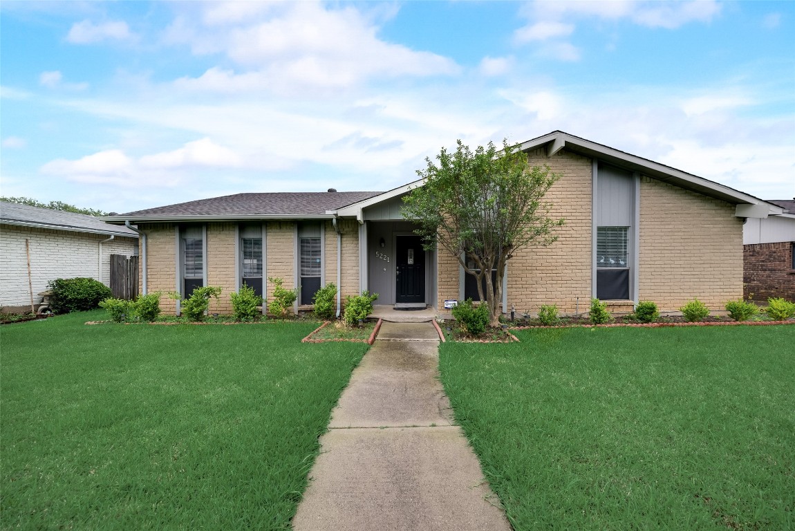 5221 Pruitt Drive The Colony TX 75056