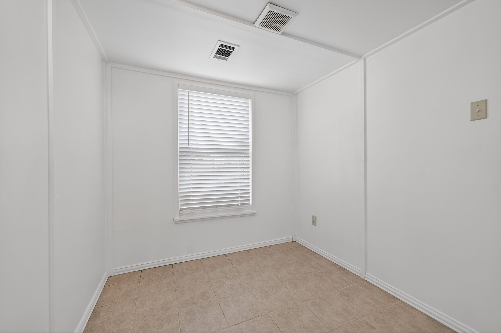 1918 Lamont Drive Garland TX 75040