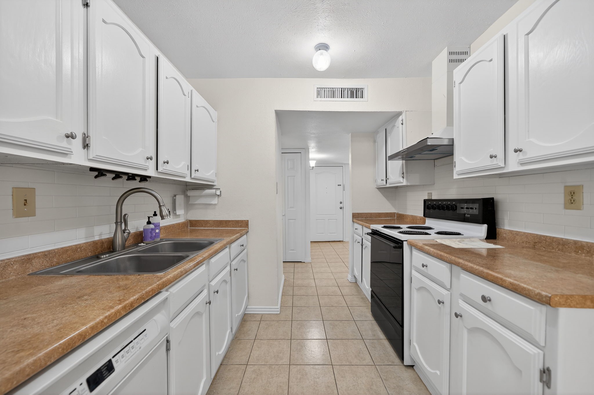 1918 Lamont Drive Garland TX 75040