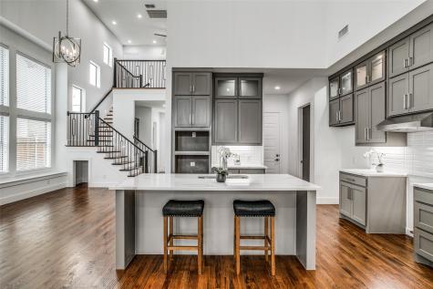 2042 Bickers Street Dallas TX 75212