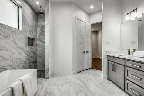 2042 Bickers Street Dallas TX 75212