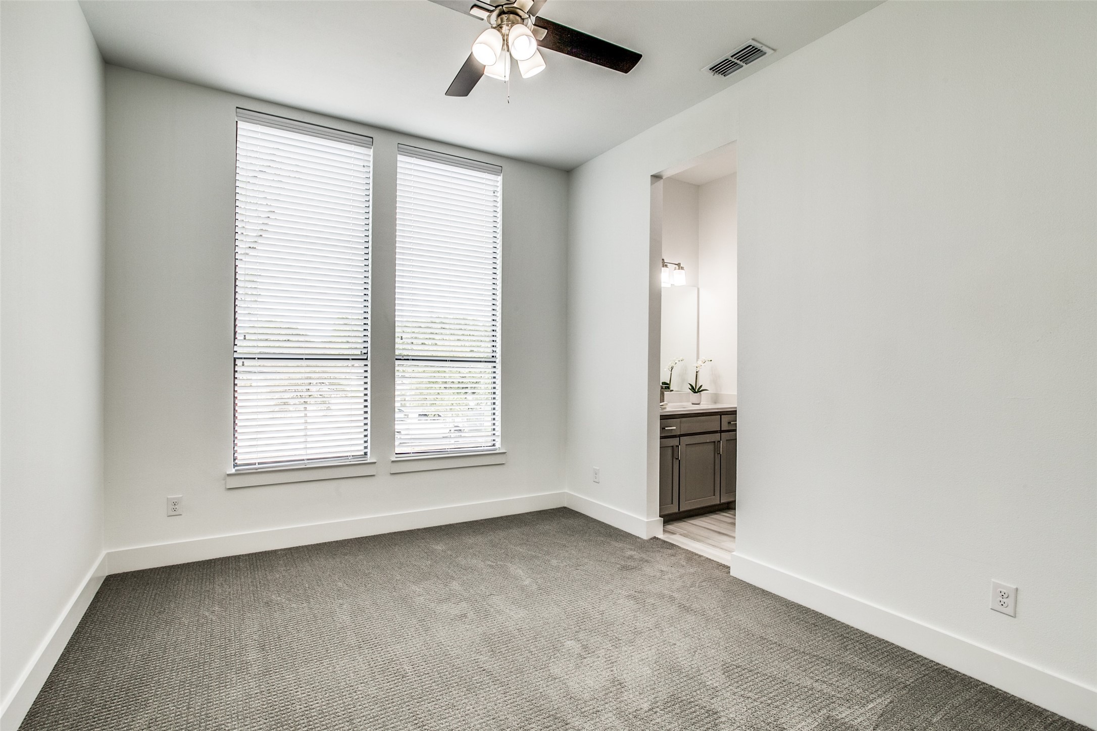 2042 Bickers Street Dallas TX 75212