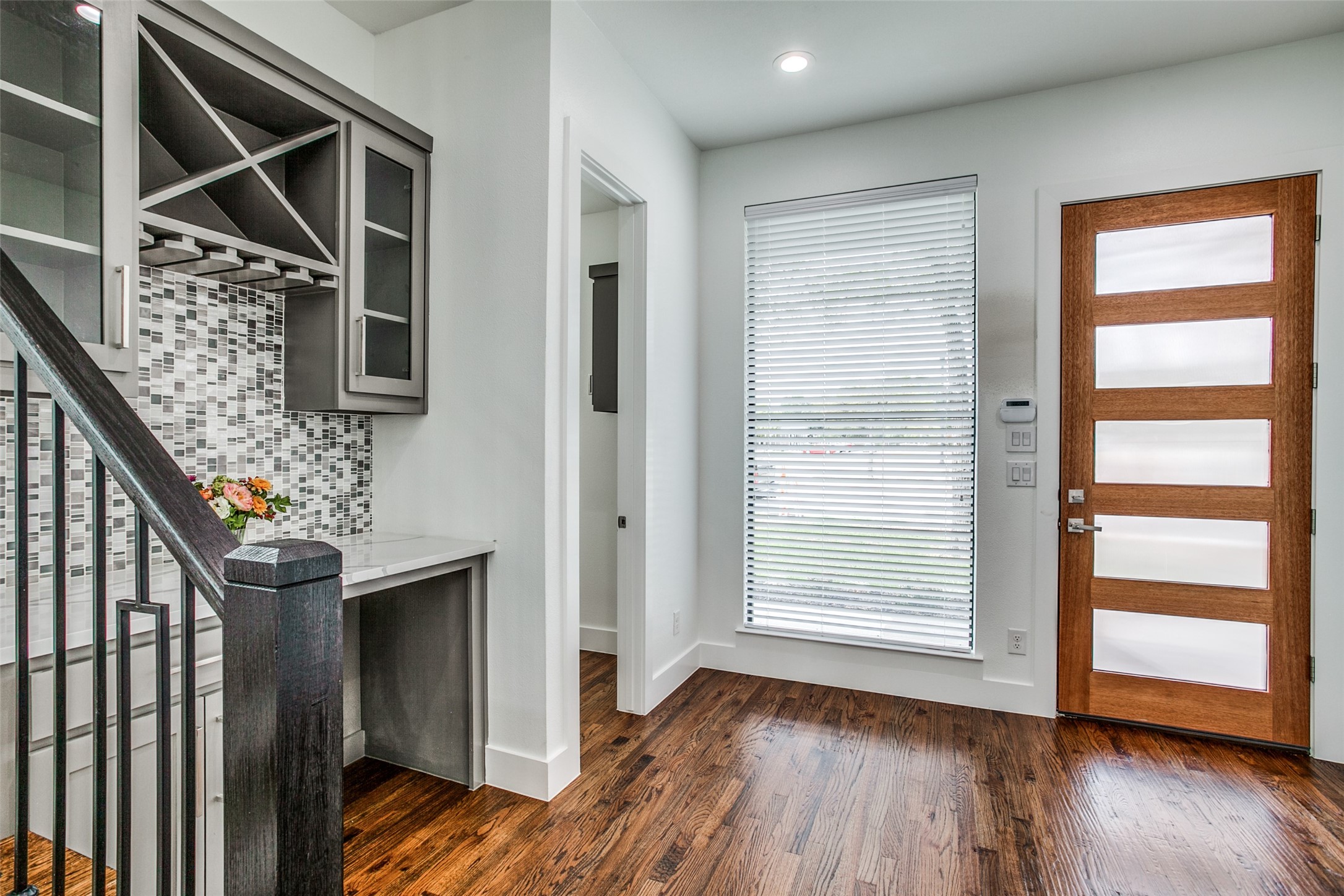 2042 Bickers Street Dallas TX 75212