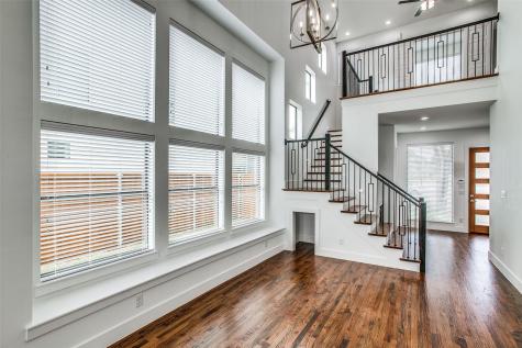 2042 Bickers Street Dallas TX 75212