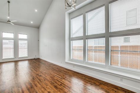 2042 Bickers Street Dallas TX 75212