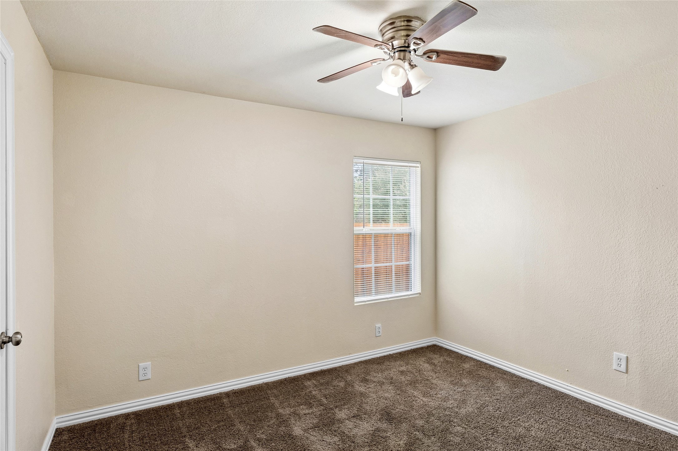 1042 SW 3rd Street Grand Prairie TX 75051