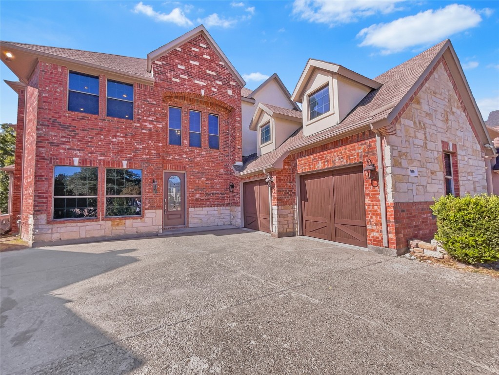 910 Saint George Place Desoto TX 75115
