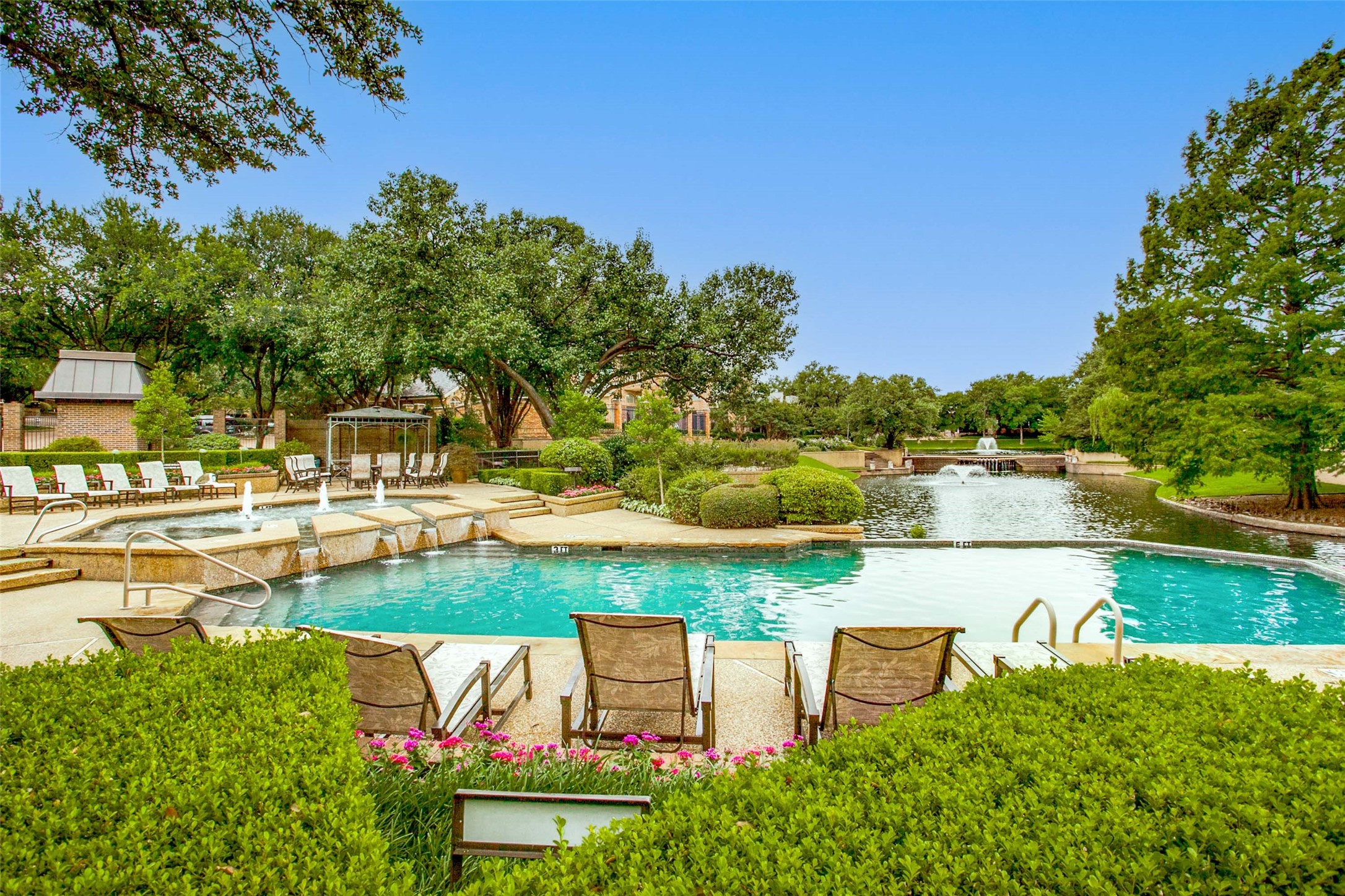 4 Glenmeadow Court Dallas TX 75225