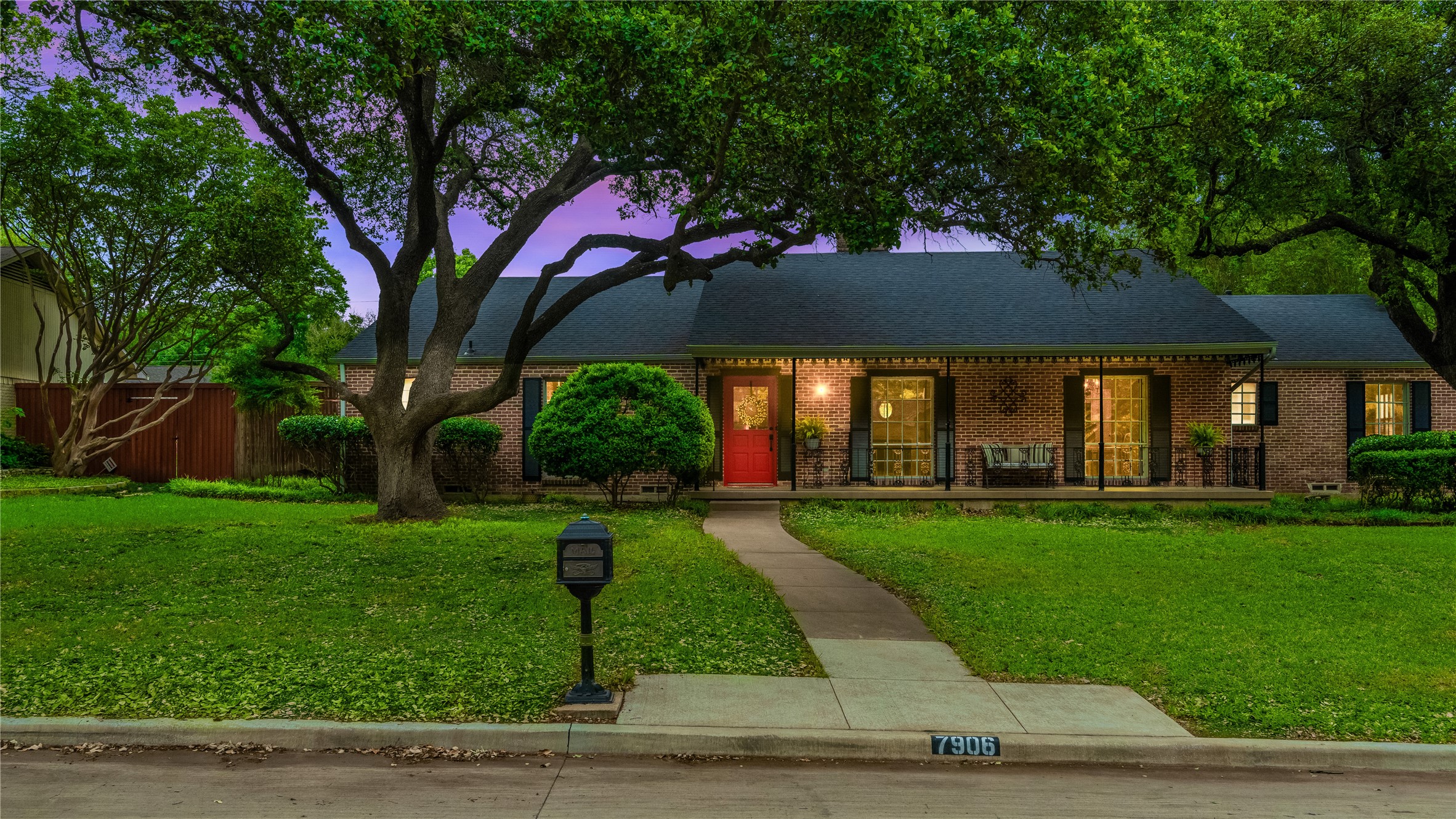 7906 Briaridge Road Dallas TX 75248