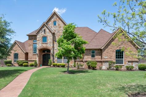 1038 Falcon Nest Drive Kennedale TX 76060