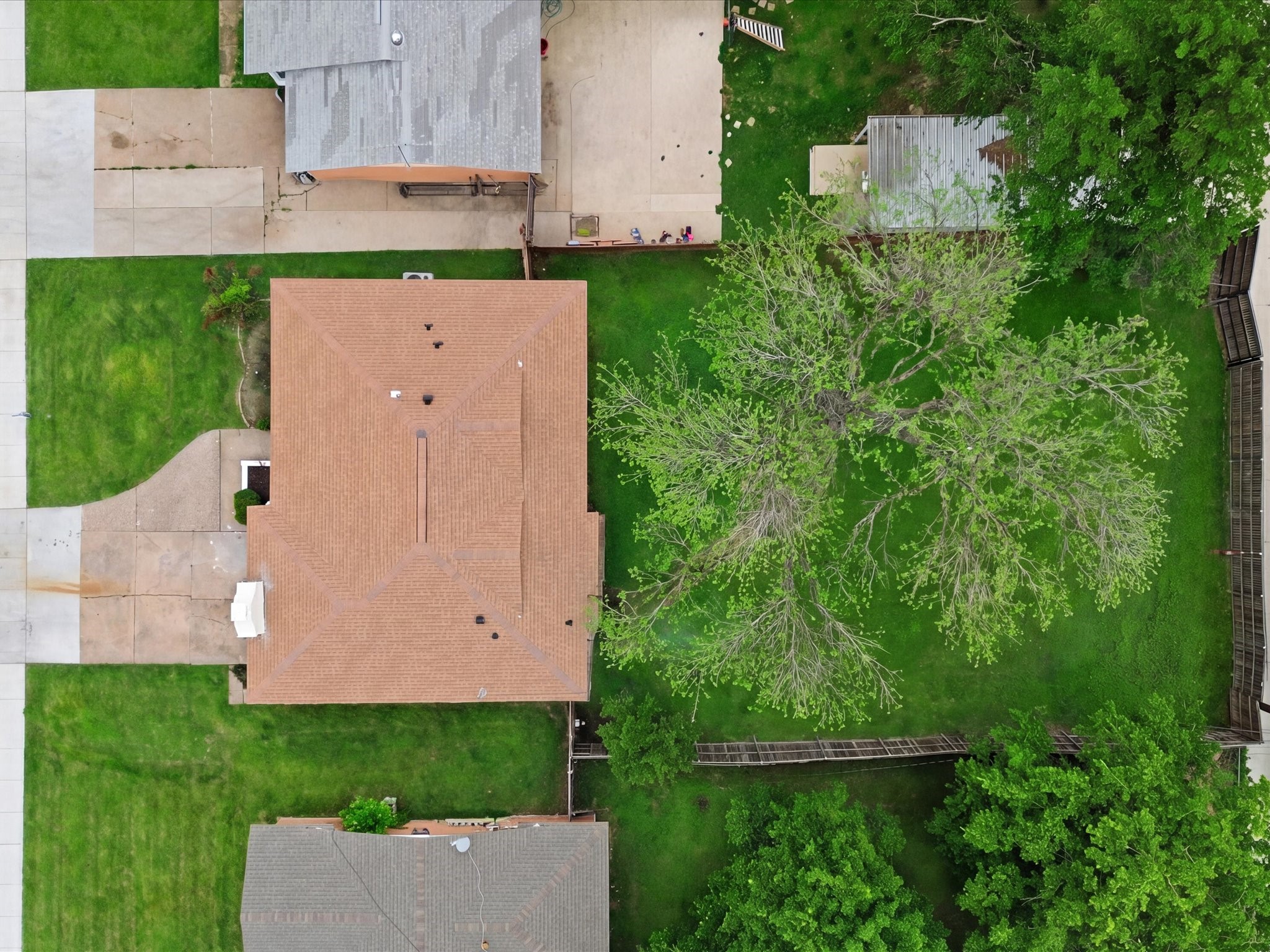 1112 Noble Avenue Carrollton TX 75006