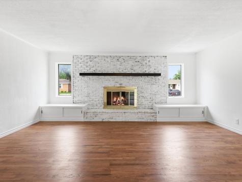 1112 Noble Avenue Carrollton TX 75006