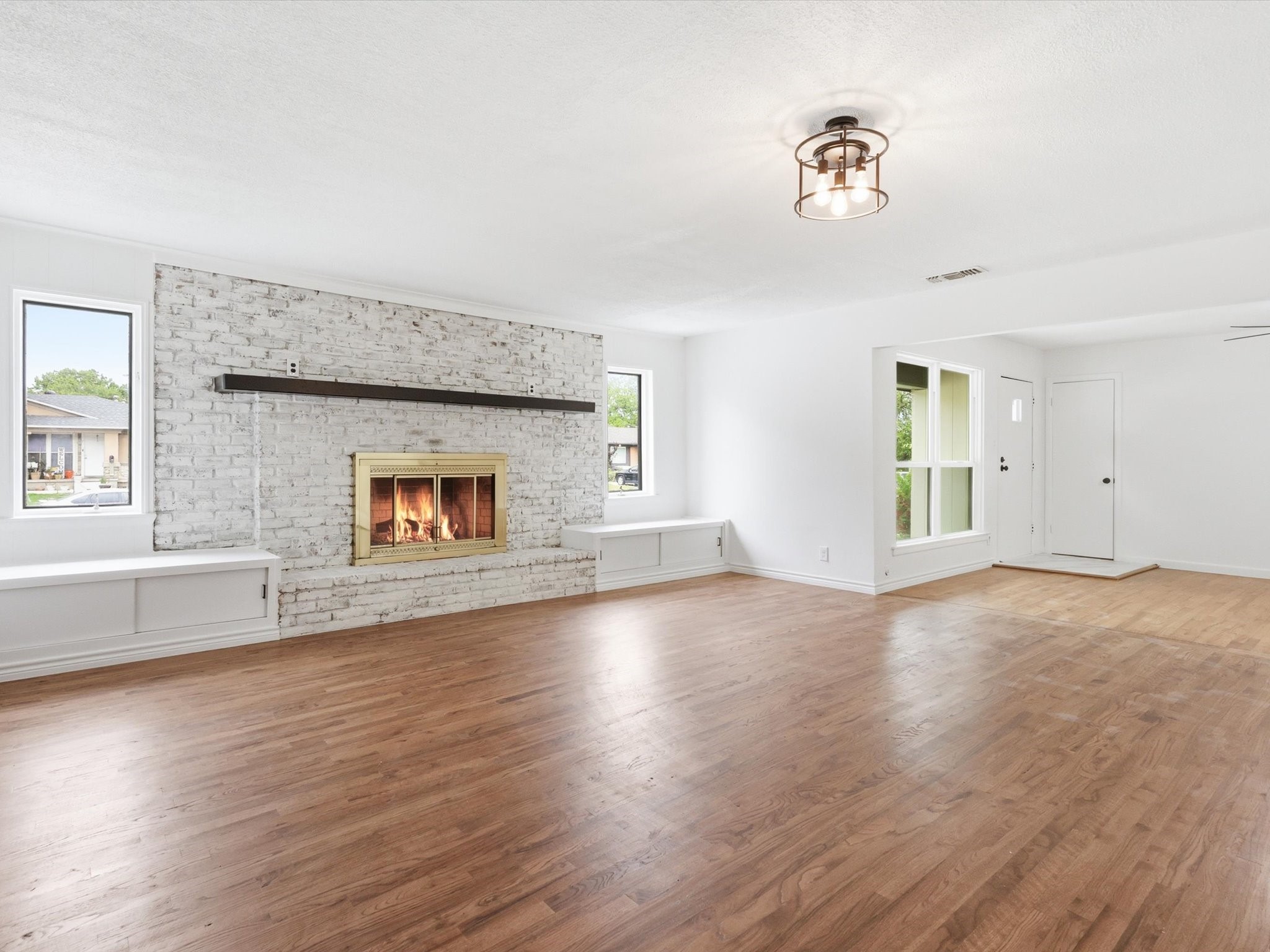 1112 Noble Avenue Carrollton TX 75006