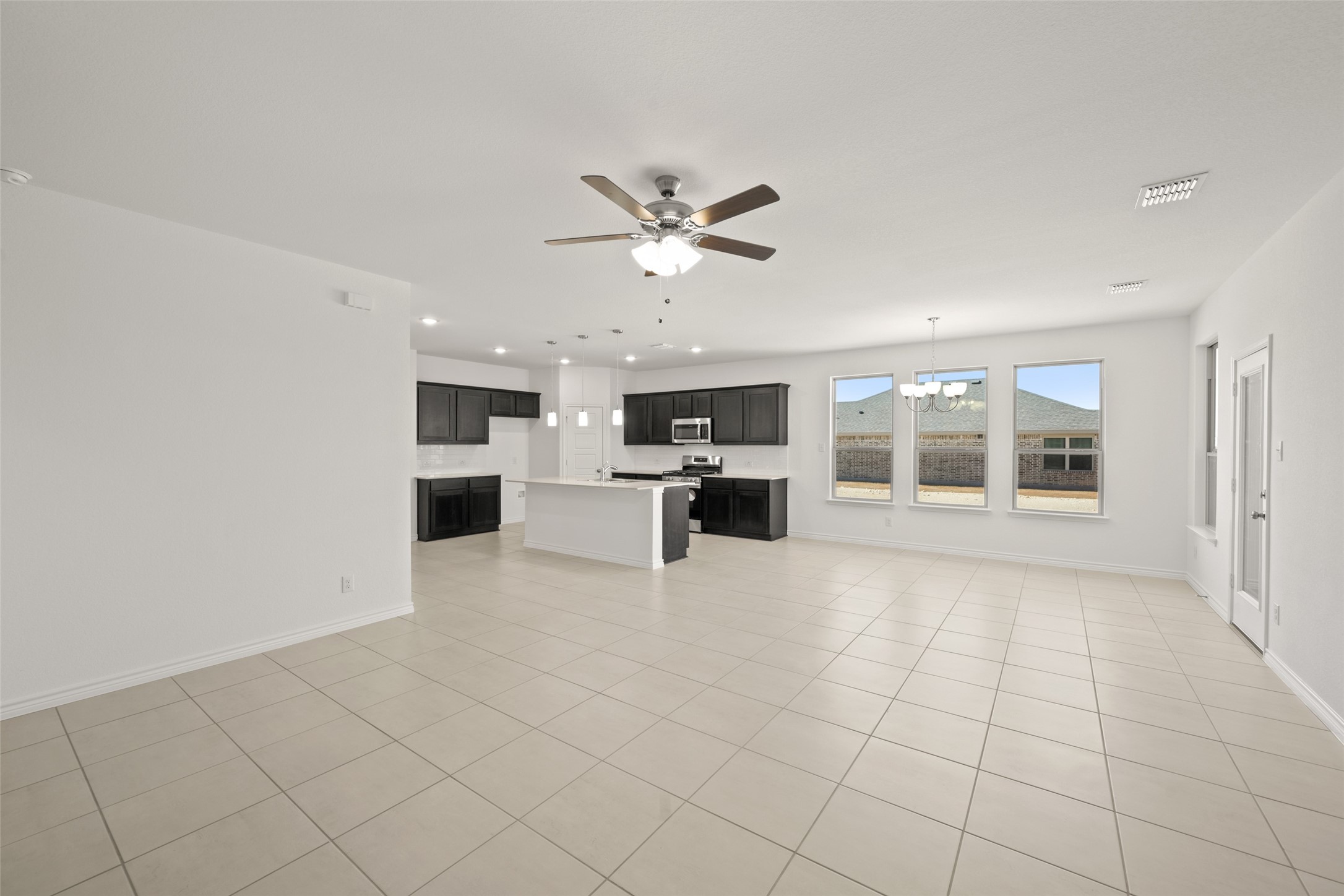 1904 Cheyenne Drive Cleburne TX 76033