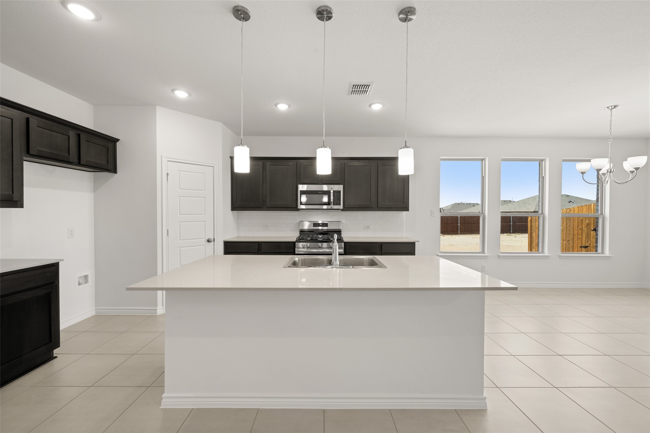 1904 Cheyenne Drive Cleburne TX 76033