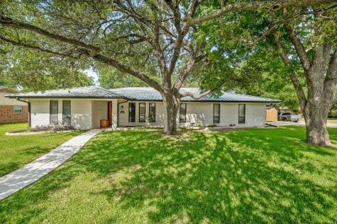 1315 N Magnolia Drive Stephenville TX 76401