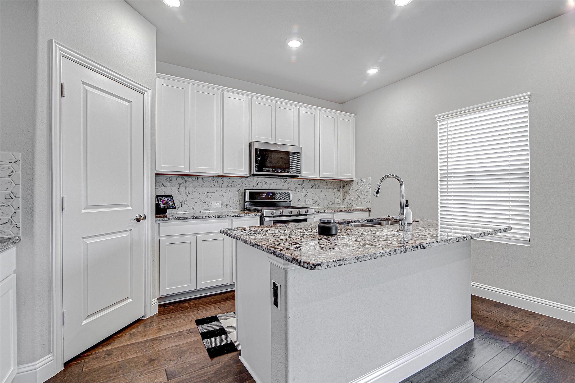 9553 Abington Avenue Fort Worth TX 76131