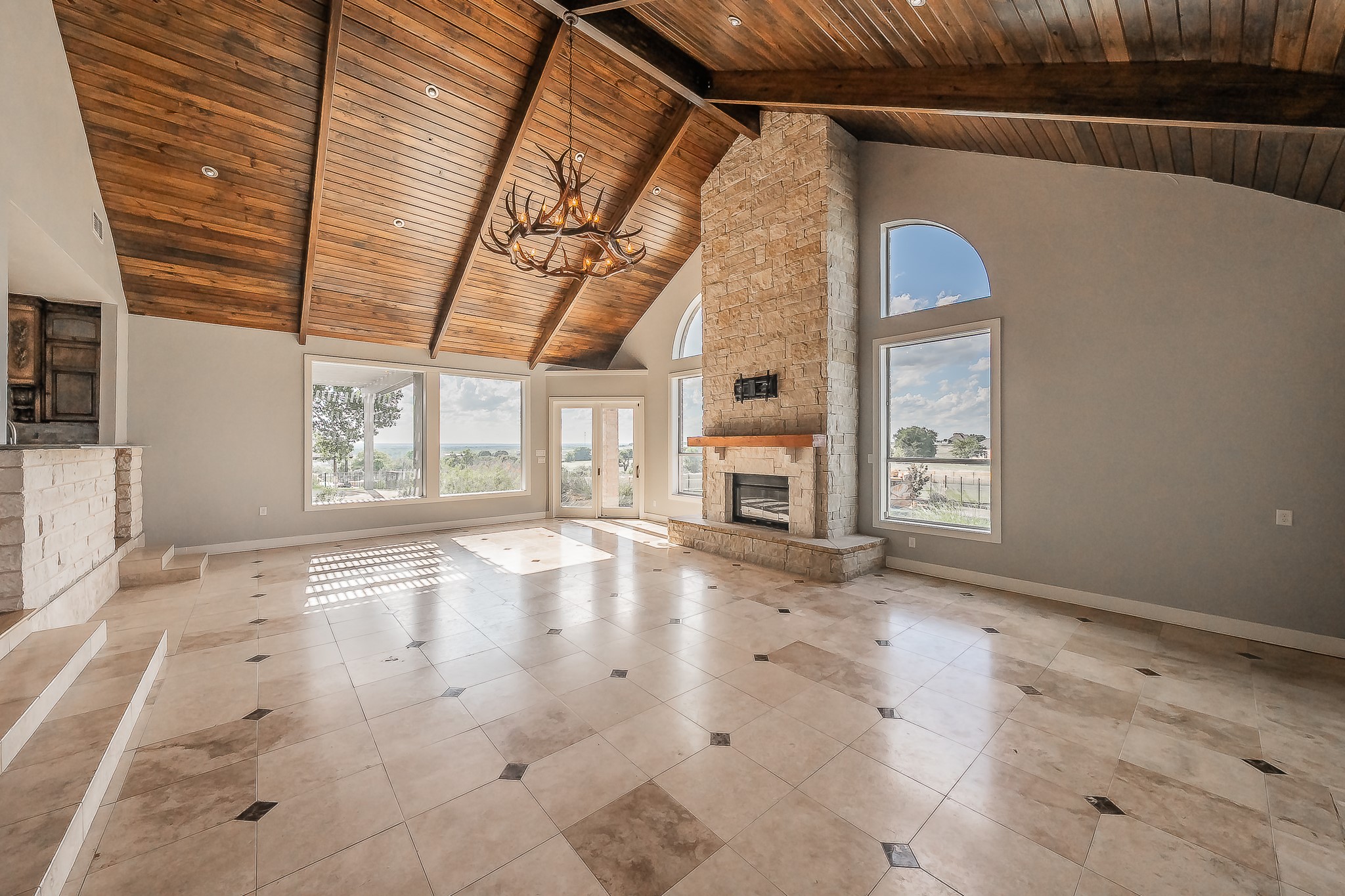 113 Club House Drive Weatherford TX 76087
