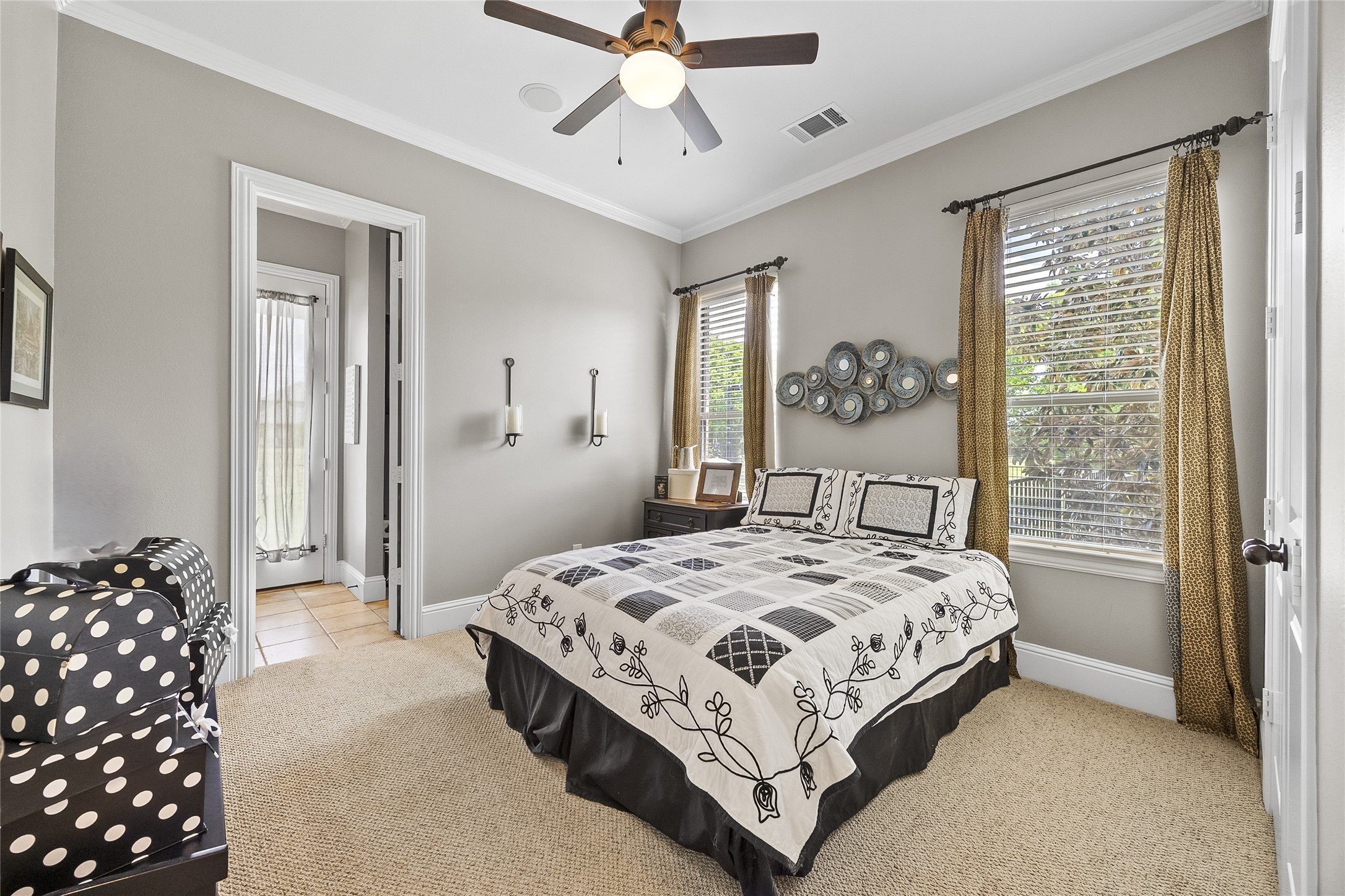 1 Kensington Drive Heath TX 75032