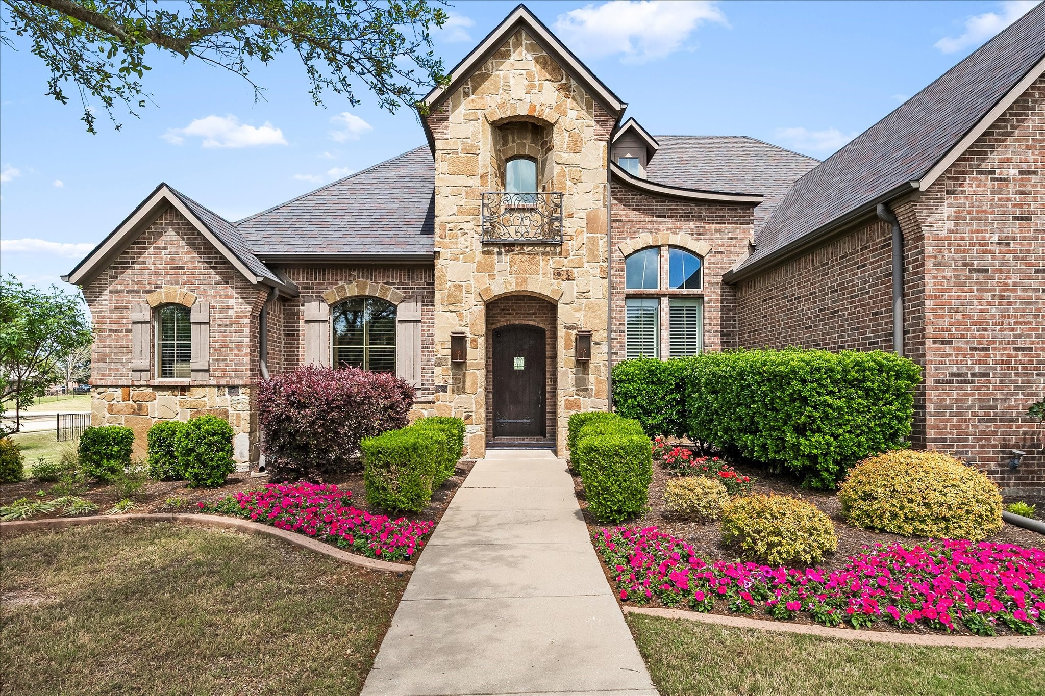 1 Kensington Drive Heath TX 75032