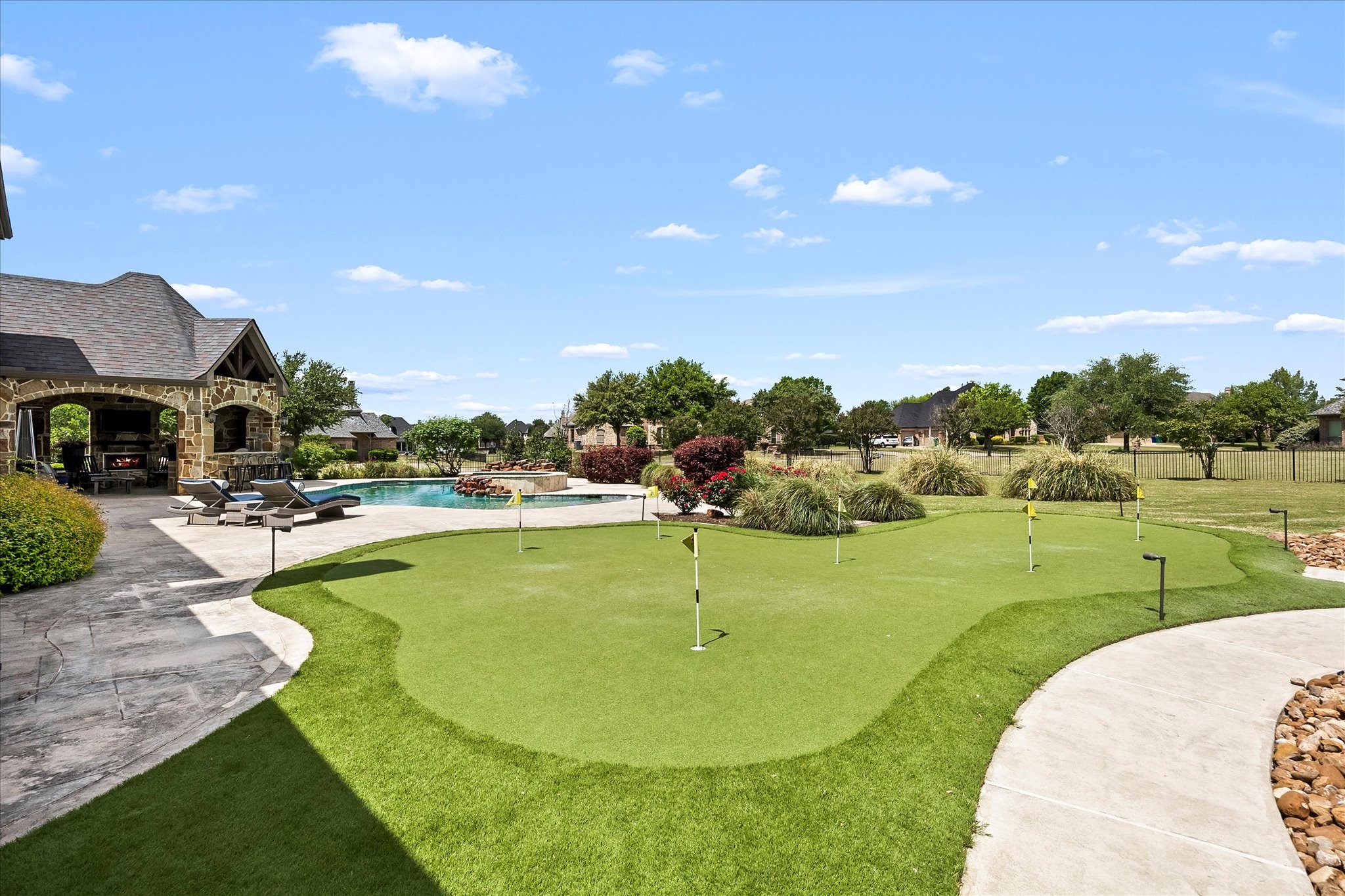 1 Kensington Drive Heath TX 75032
