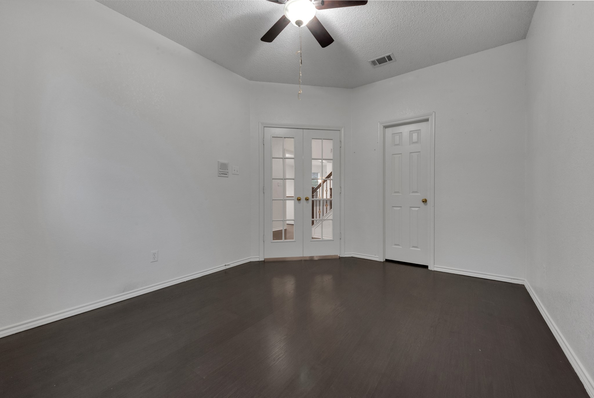 2119 Twin Elms Drive Arlington TX 76012