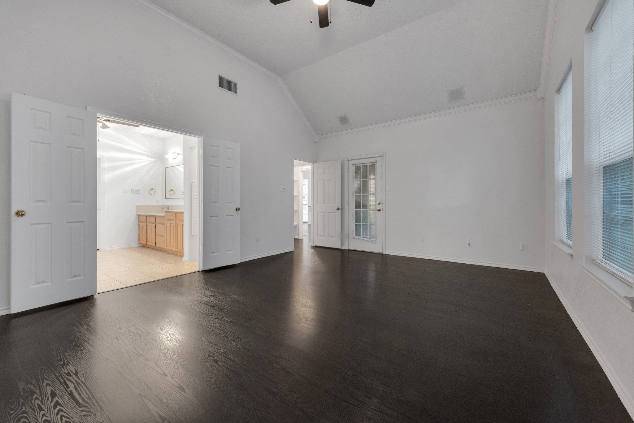 2119 Twin Elms Drive Arlington TX 76012