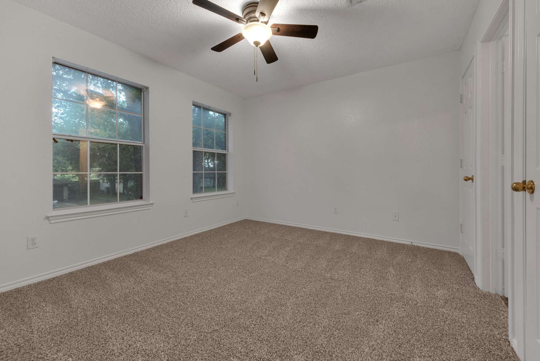 2119 Twin Elms Drive Arlington TX 76012