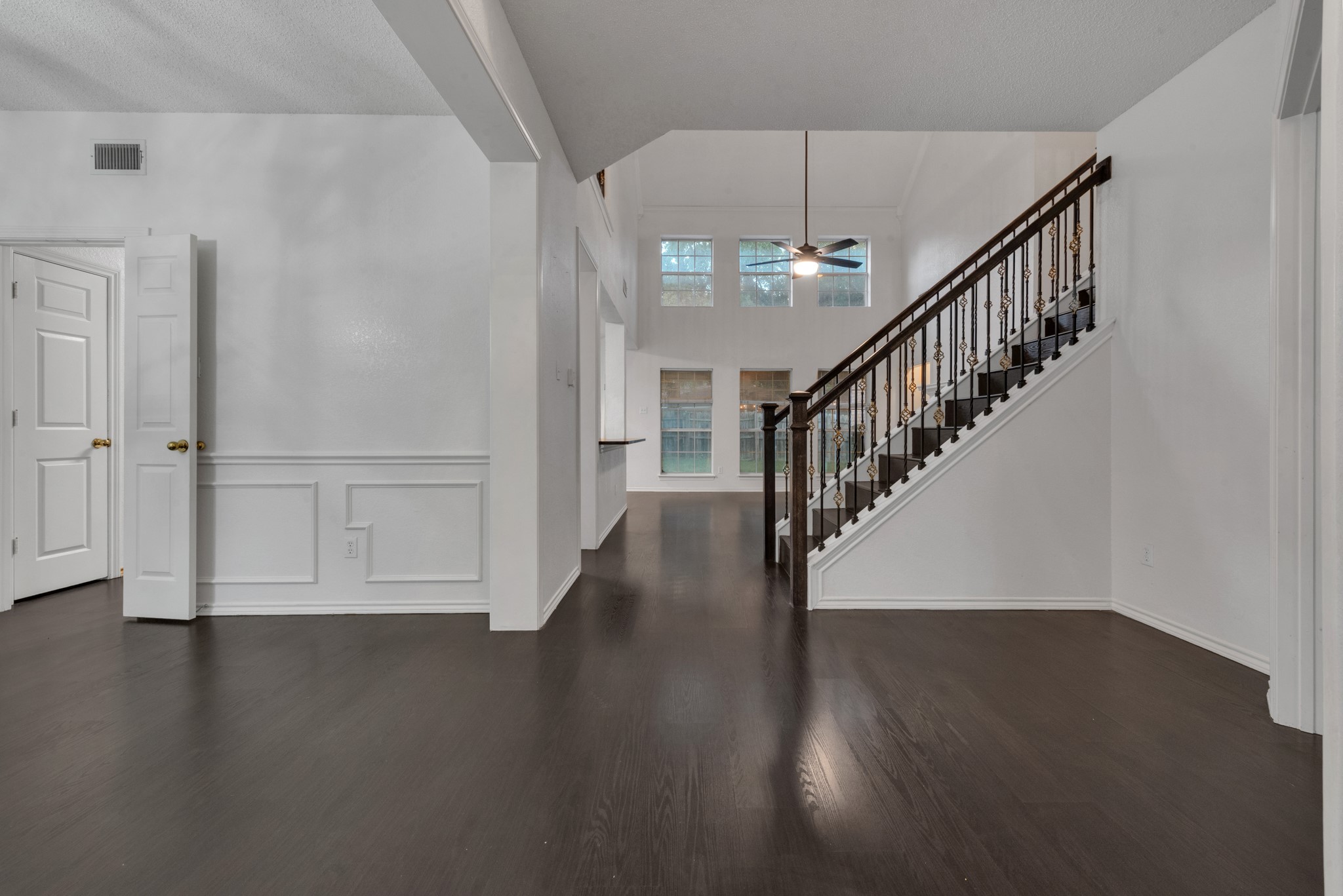2119 Twin Elms Drive Arlington TX 76012