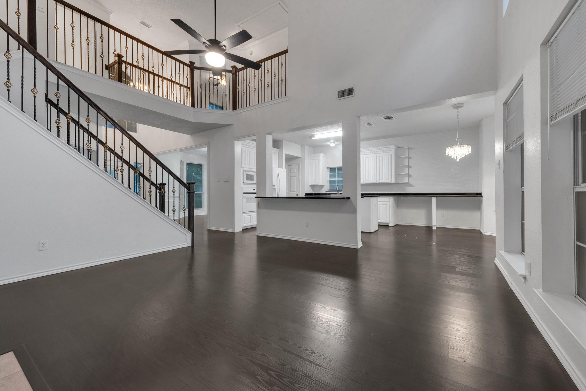 2119 Twin Elms Drive Arlington TX 76012
