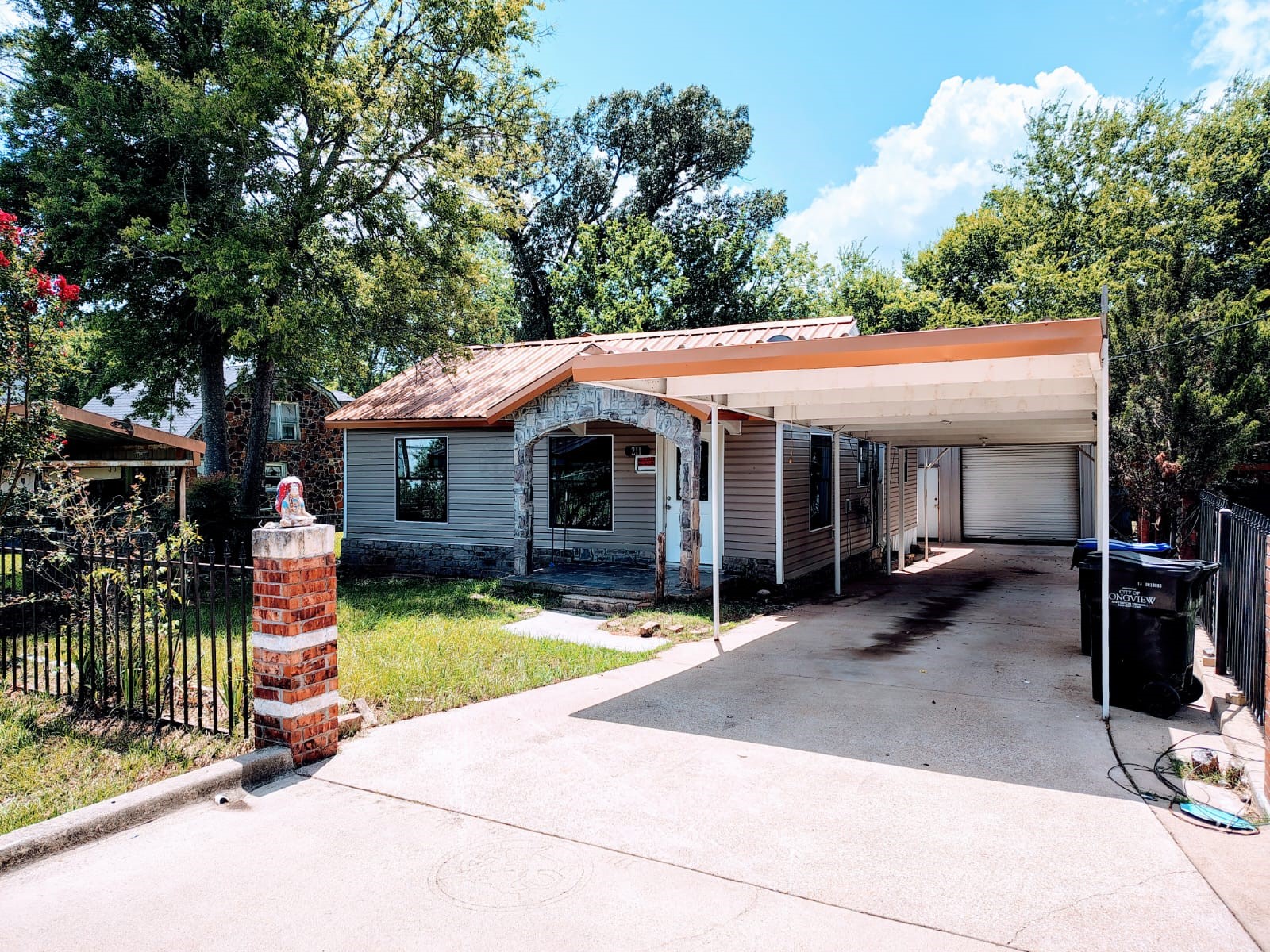 211 Watkins Street Longview TX 75604