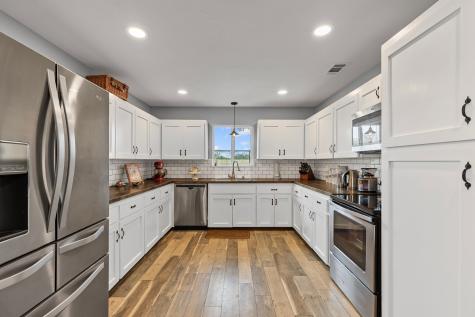 2799 State Highway 276 Emory TX 75440