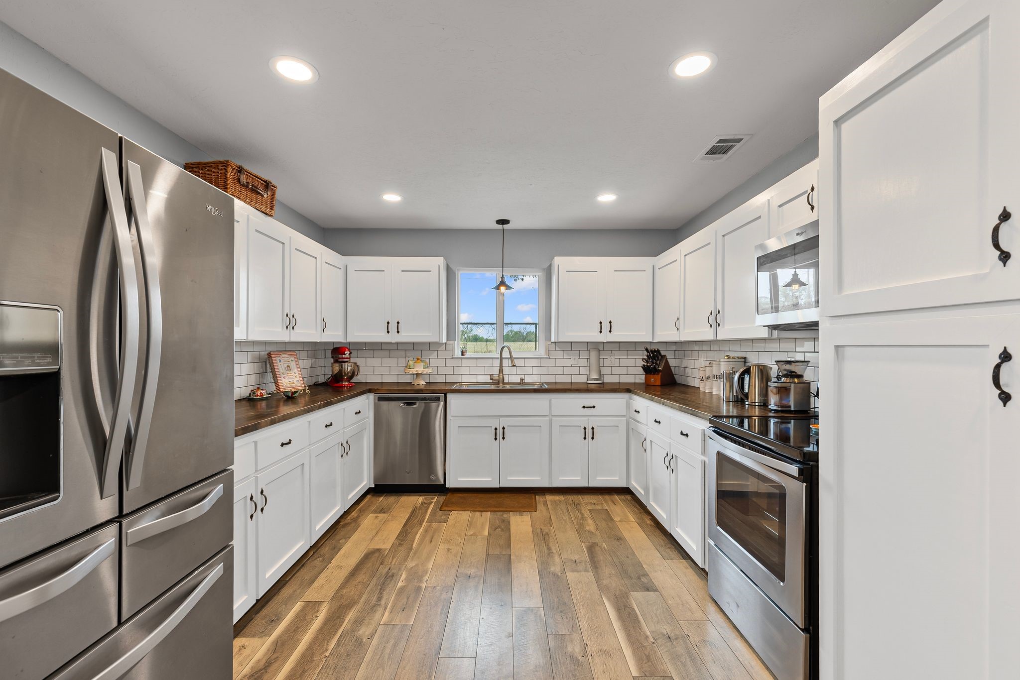 2799 State Highway 276 Emory TX 75440