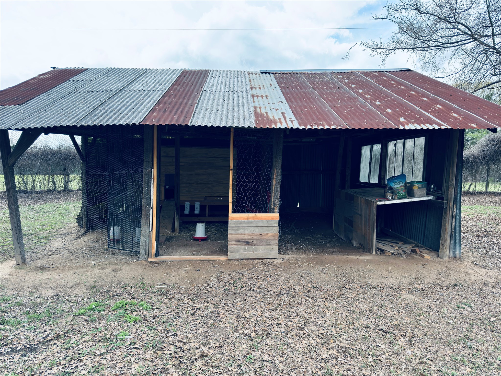 2799 State Highway 276 Emory TX 75440