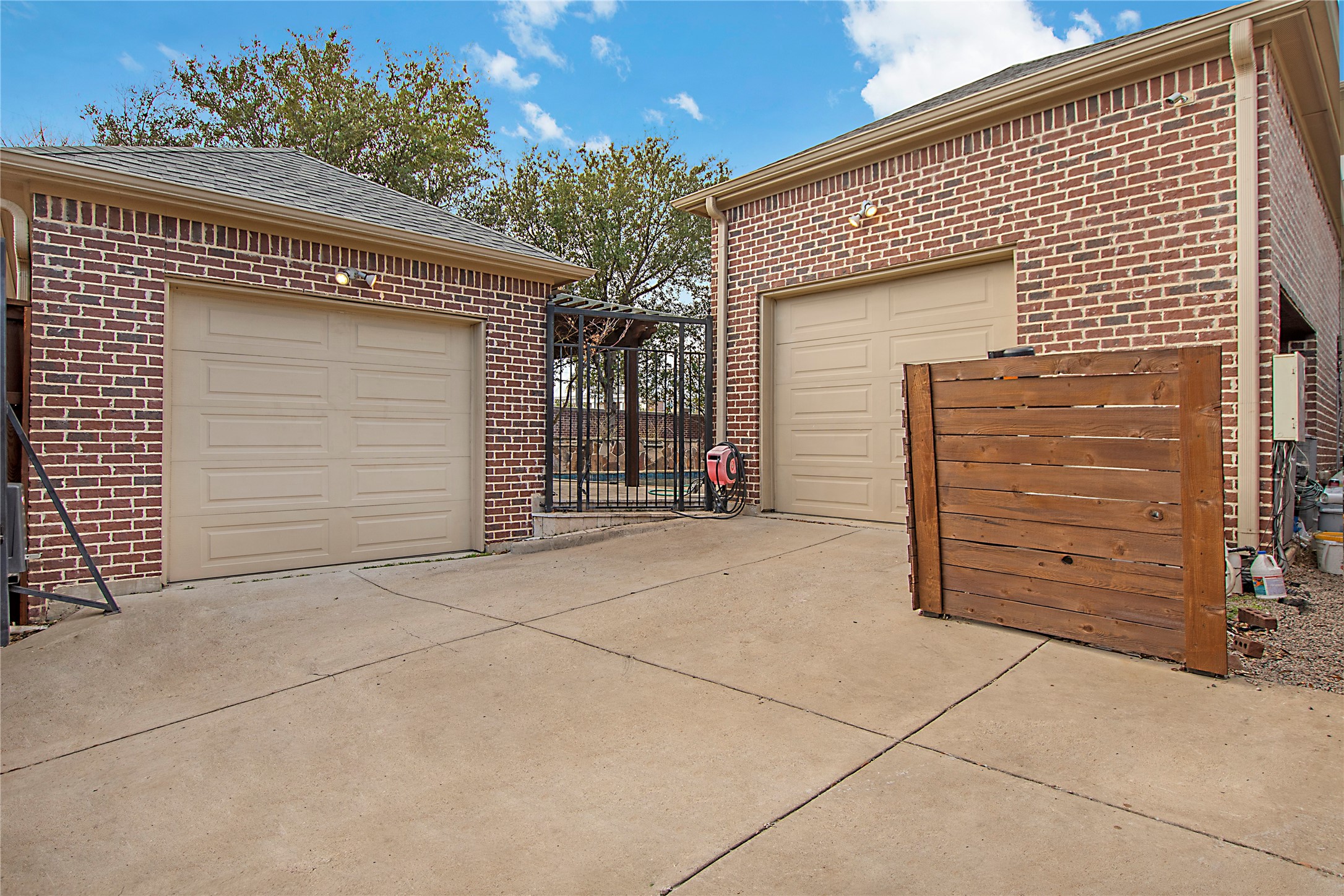 2945 Dyer Street University Park TX 75205