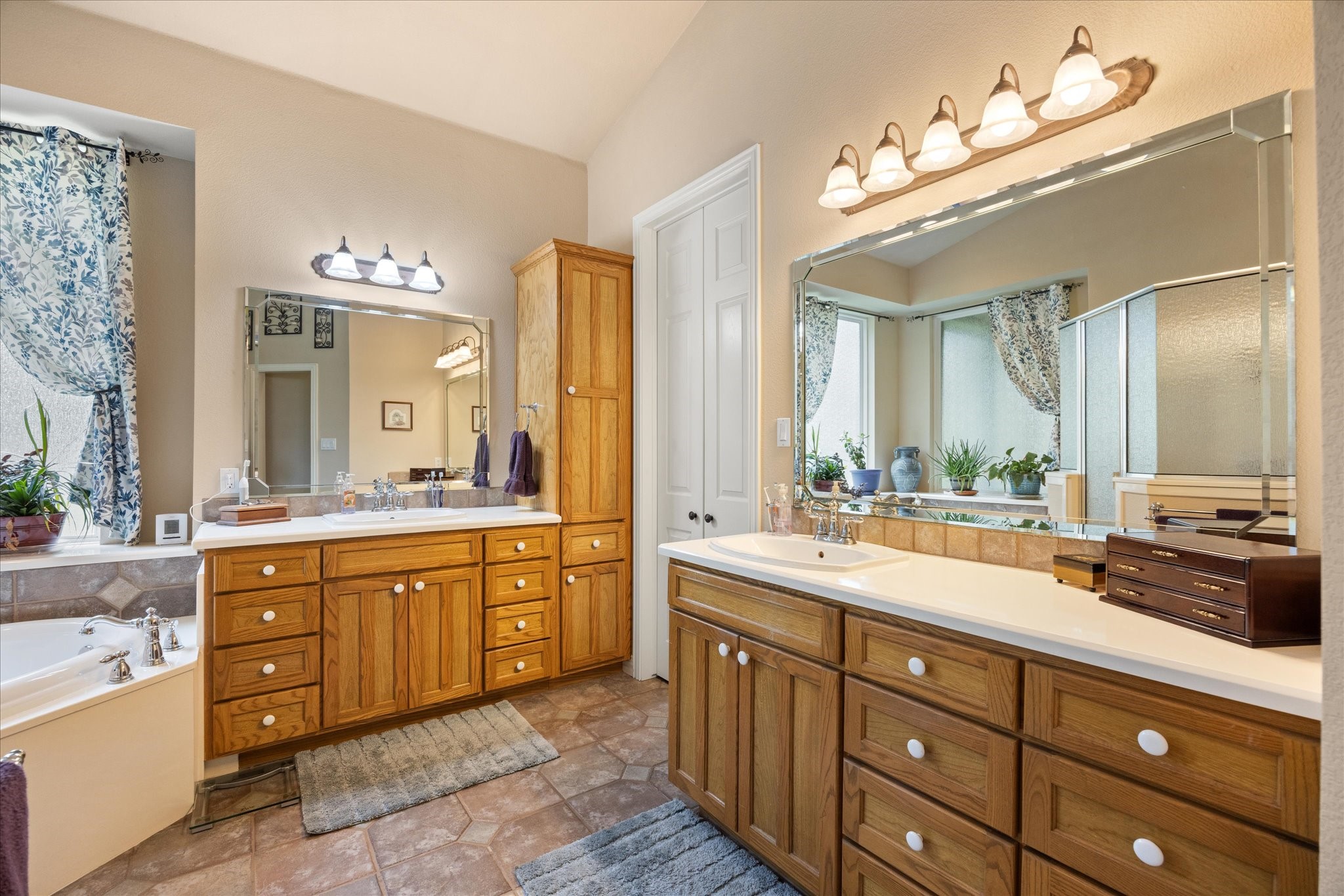 7404 Fox Fire Court Granbury TX 76049