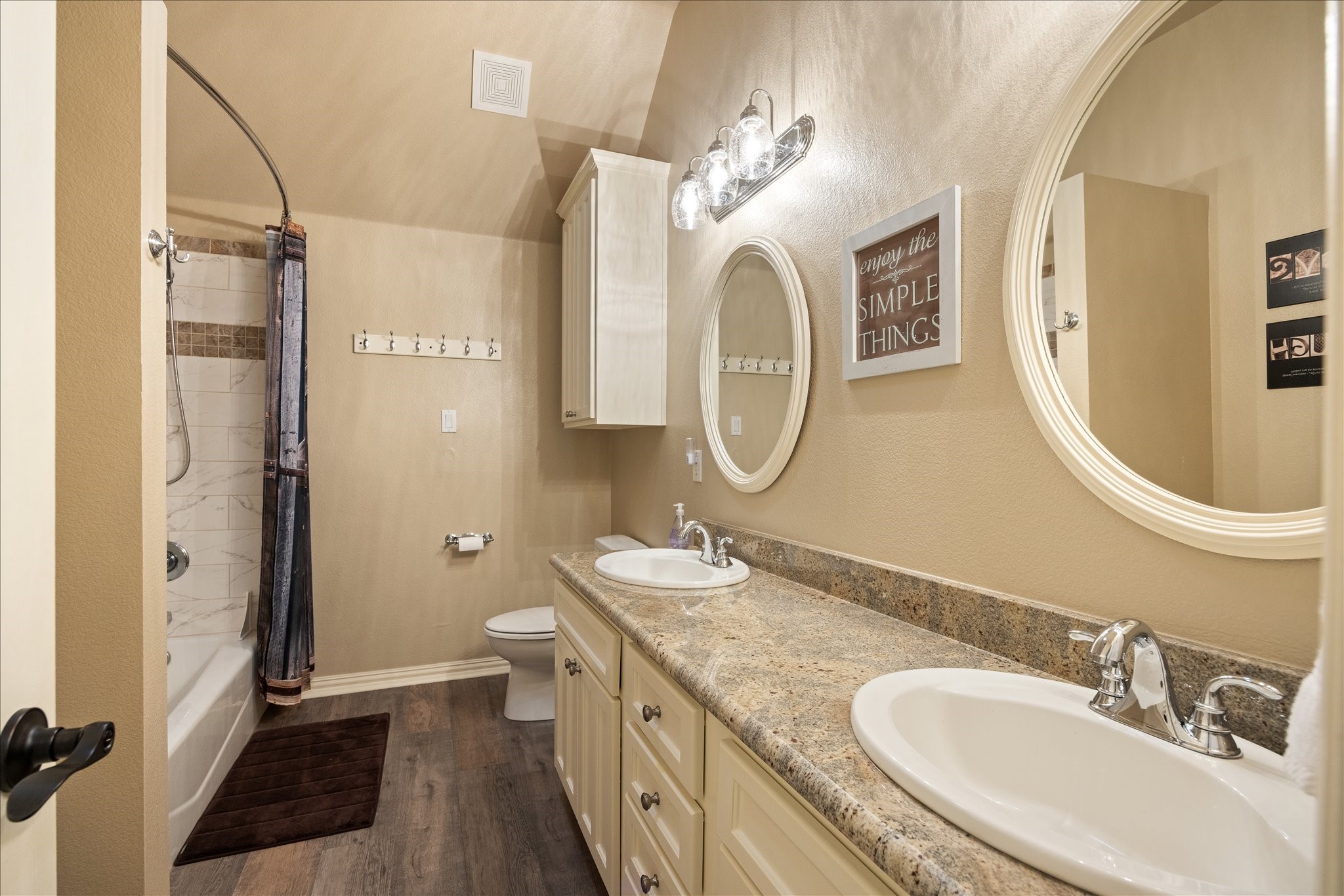 7404 Fox Fire Court Granbury TX 76049