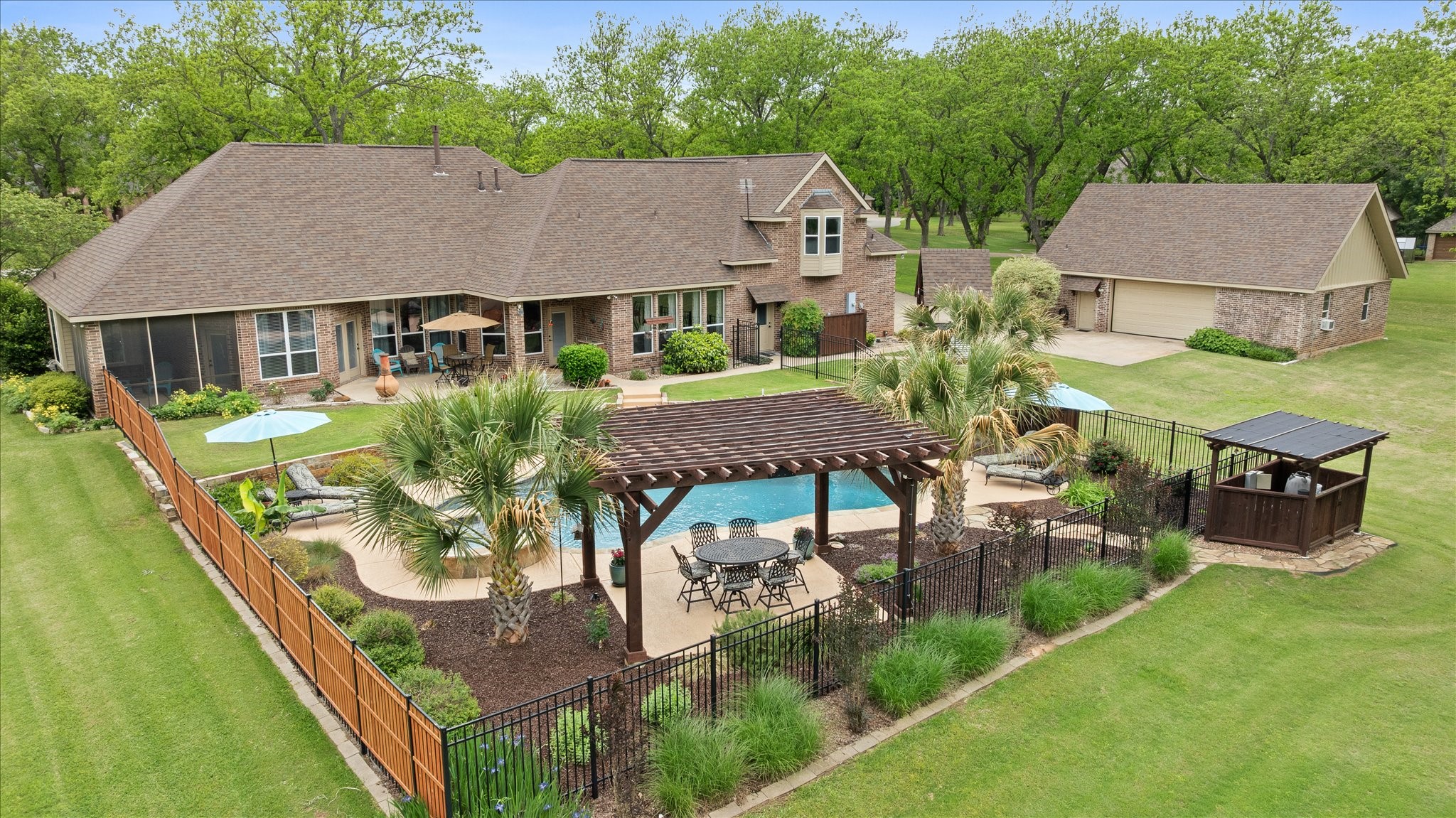7404 Fox Fire Court Granbury TX 76049