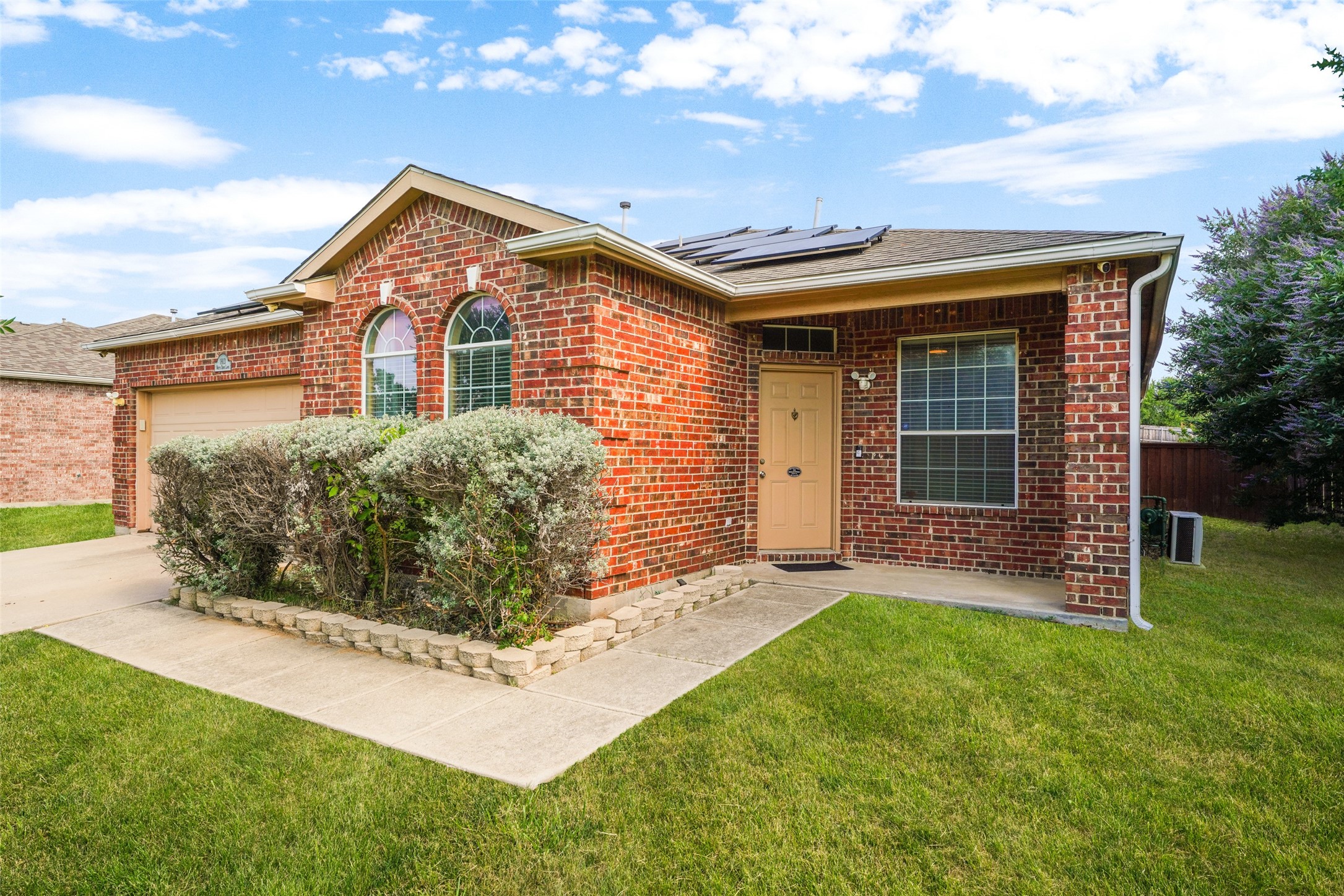 1813 White Dove Lane Denton TX 76210