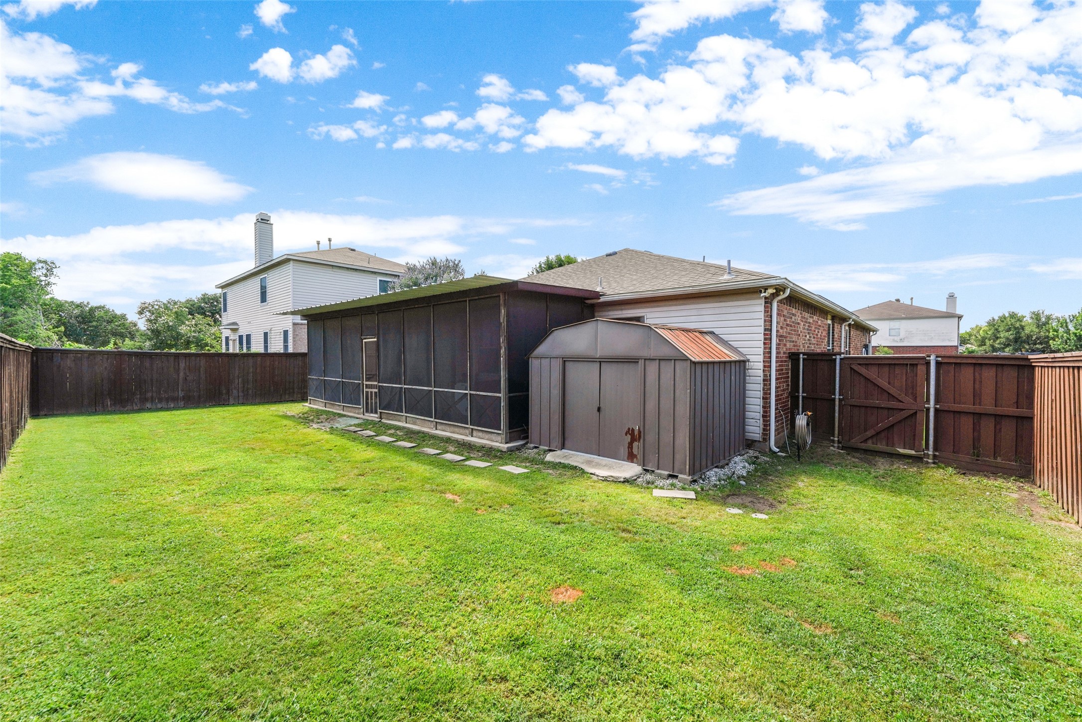1813 White Dove Lane Denton TX 76210
